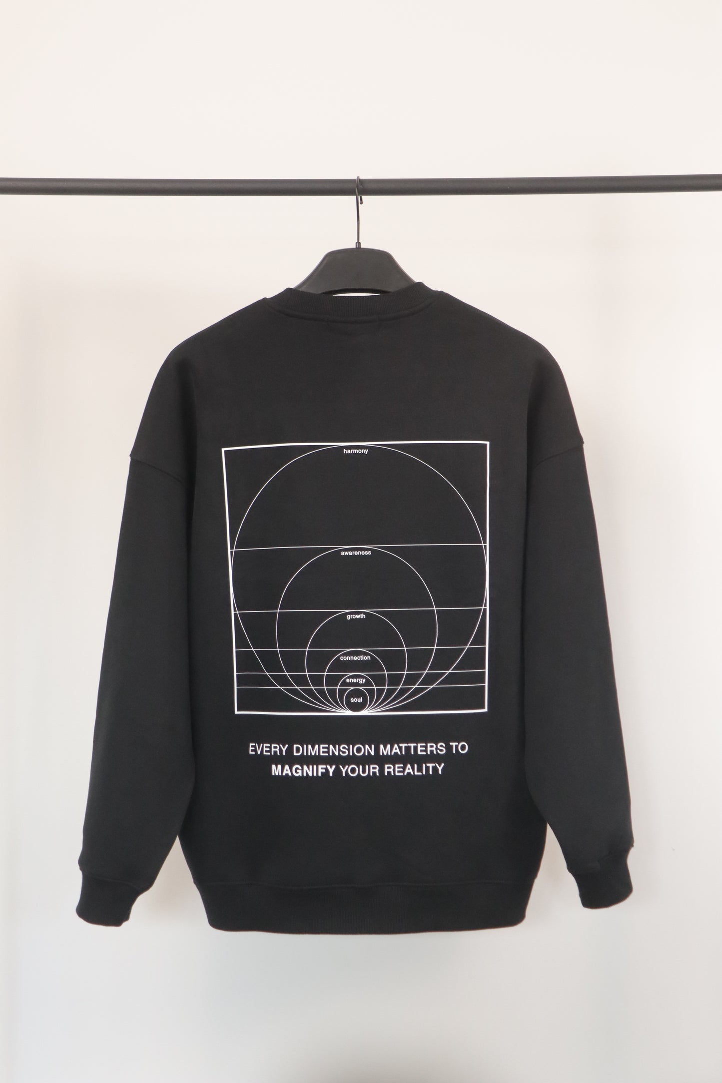 ESSENTIAL DIMENSIONS Sweatshirt Black