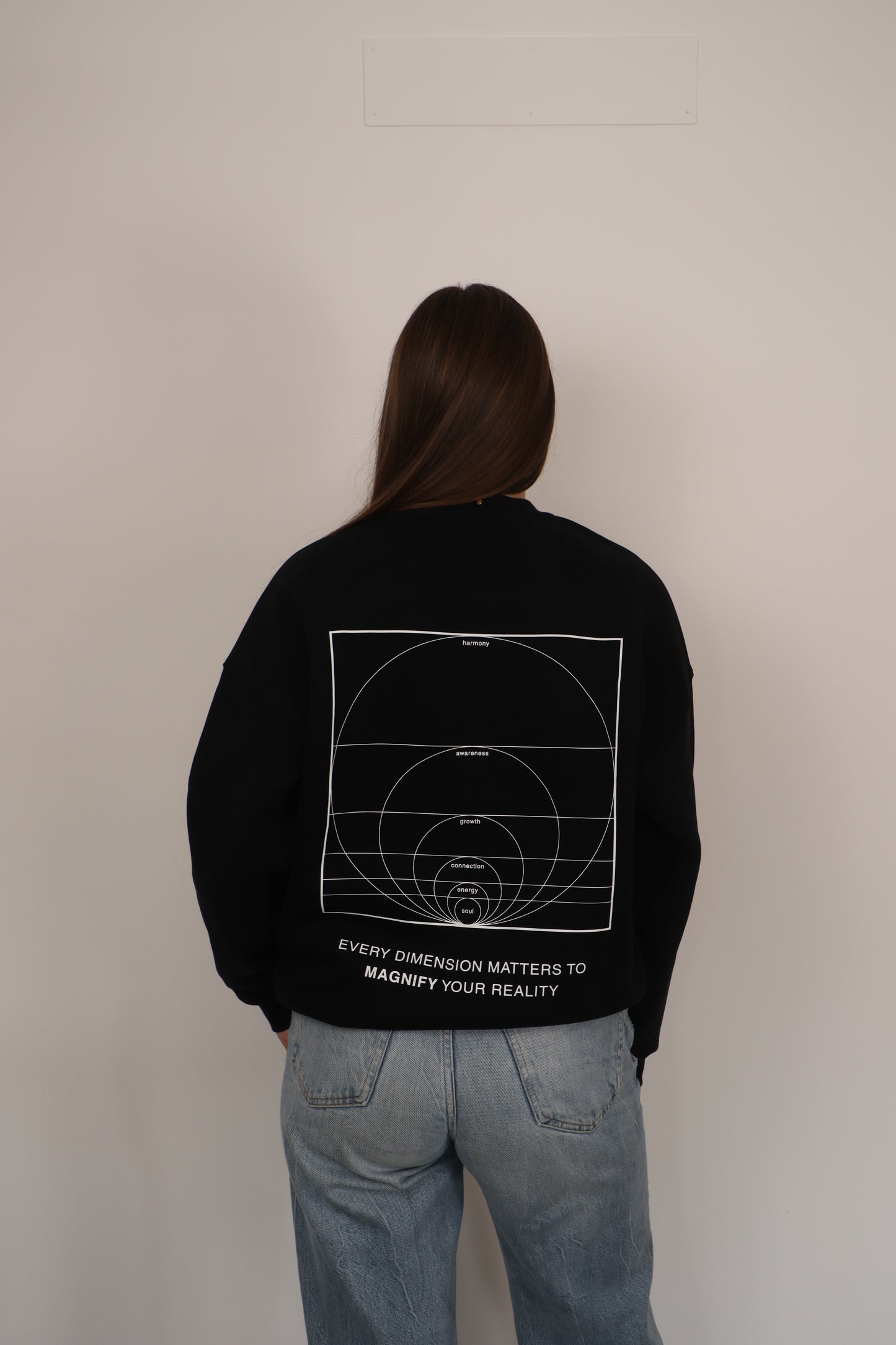 ESSENTIAL DIMENSIONS Sweatshirt Black